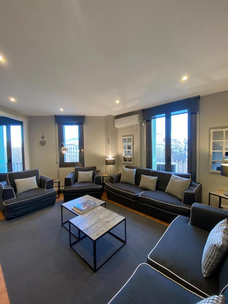 555 Apartments Bcn Барселона Екстер'єр фото