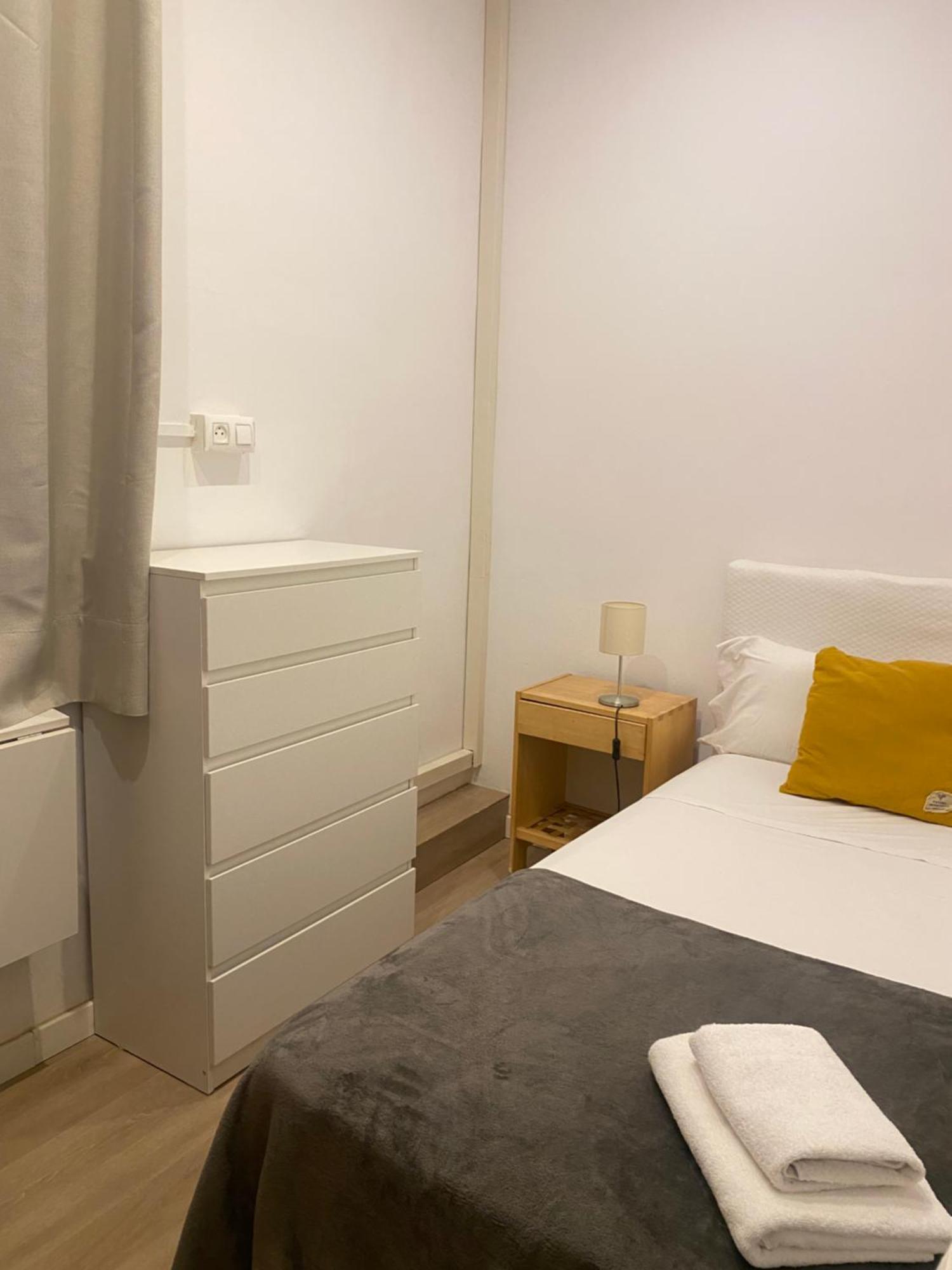 555 Apartments Bcn Барселона Екстер'єр фото