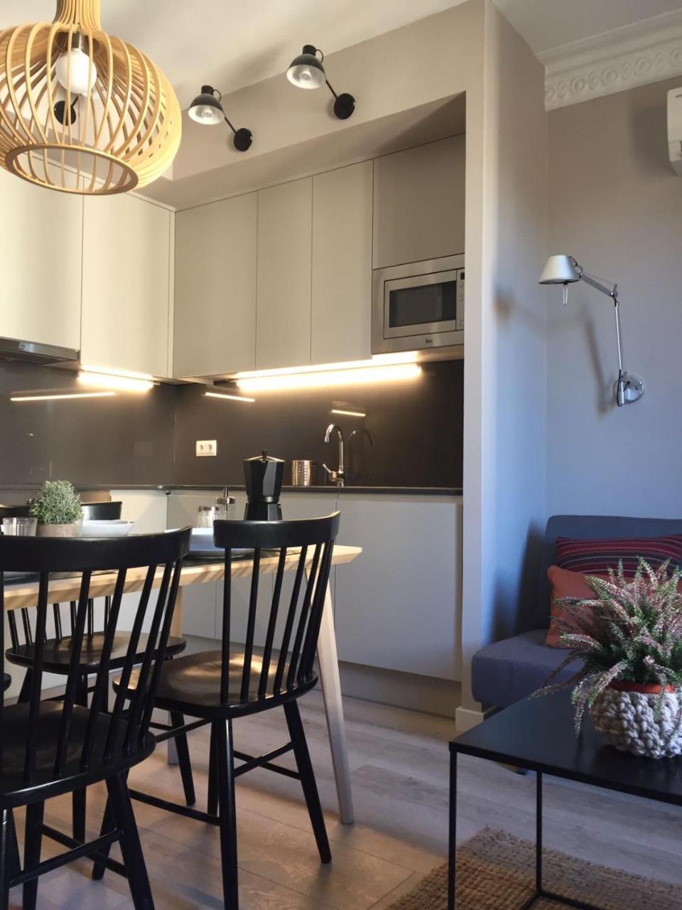 555 Apartments Bcn Барселона Екстер'єр фото
